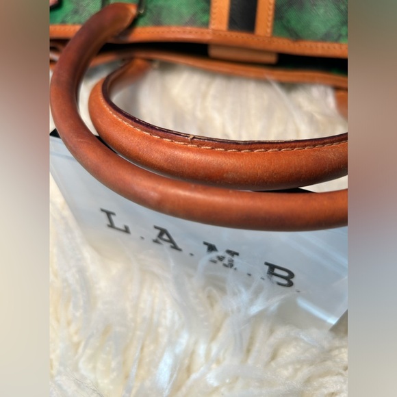 L.A.M.B. Designer Tie Dye Handbag🤩 - Picture 10 of 11